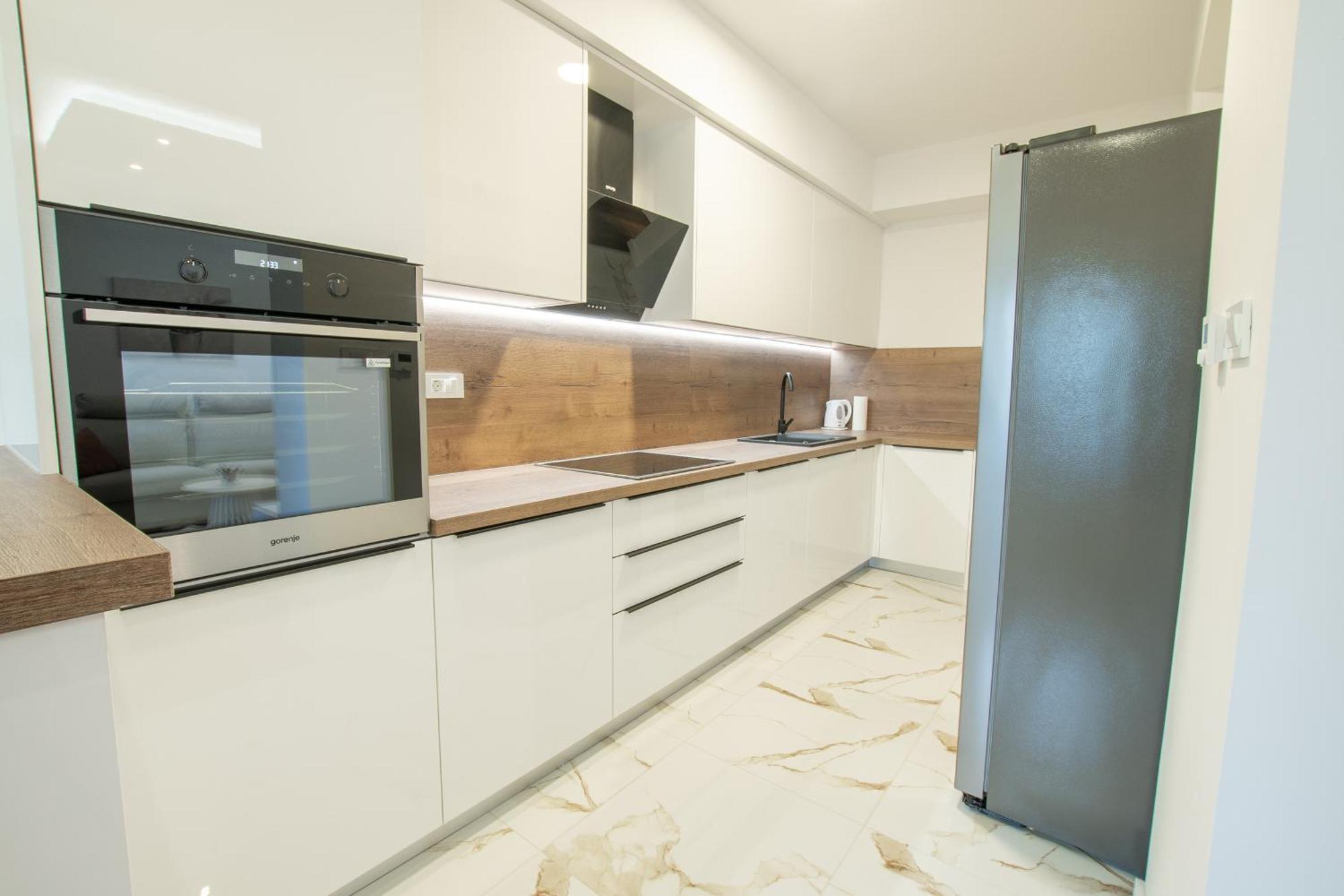 Apartman Valentina - Self Check In And Check Out Otocac Bagian luar foto