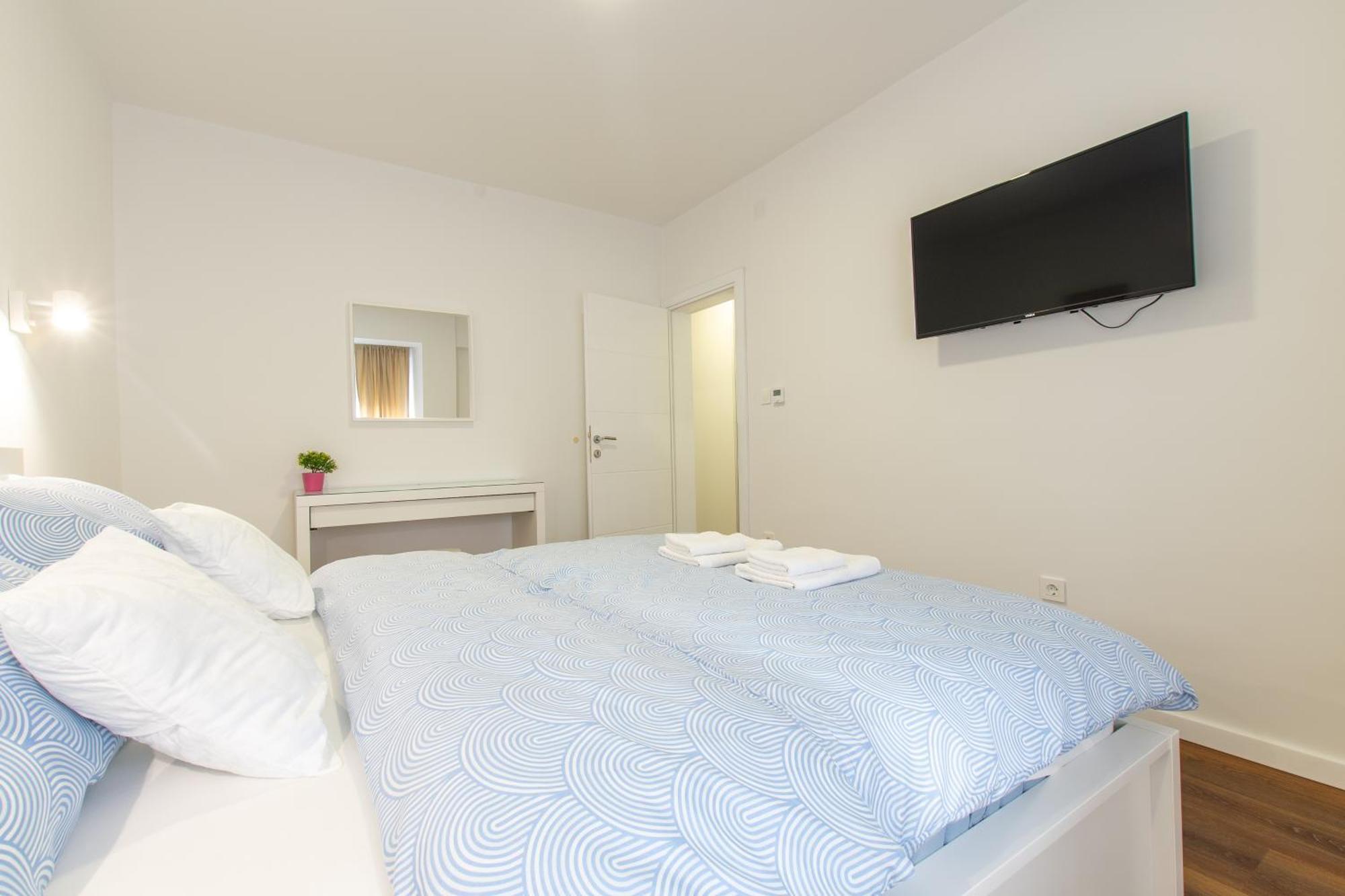 Apartman Valentina - Self Check In And Check Out Otocac Bagian luar foto